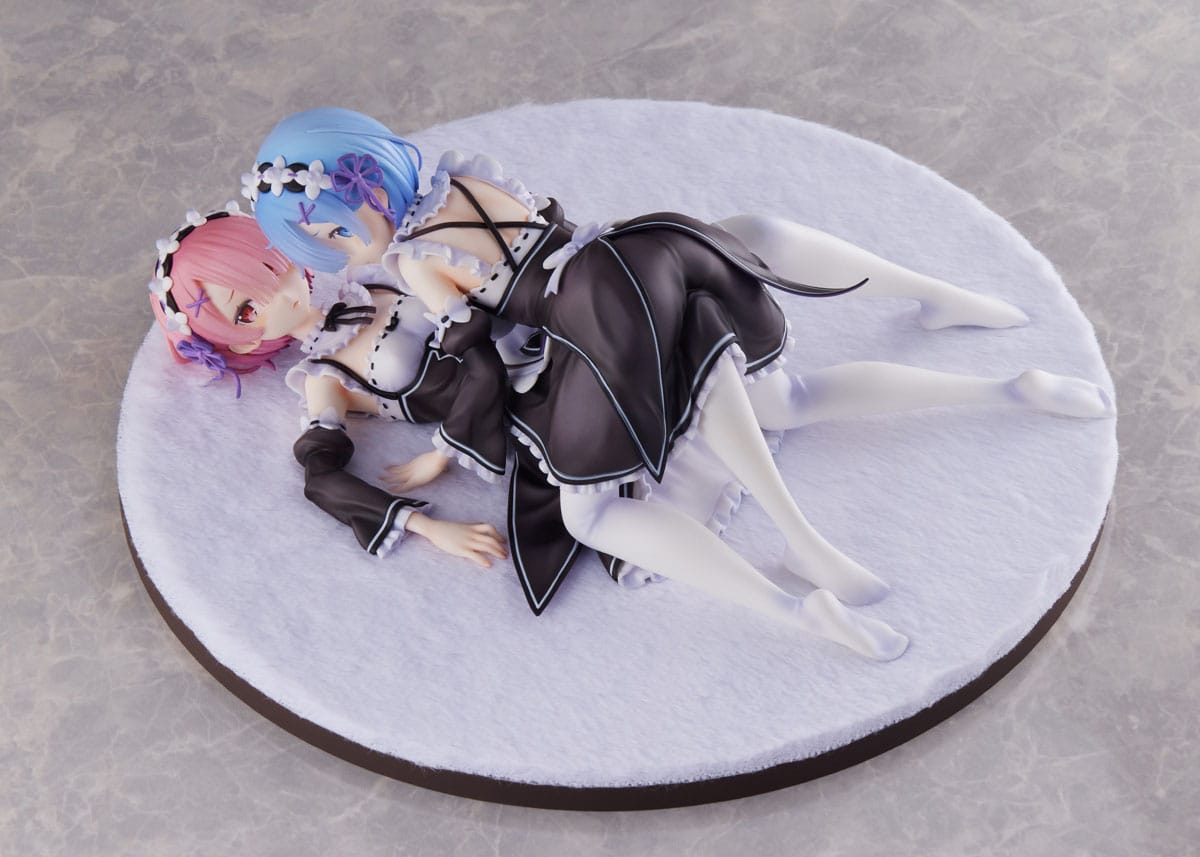 Descubre el apasionante mundo de Estatua Re Zero Ram y Rem 9 cm.