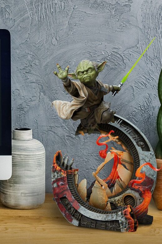 Descubre el apasionante mundo de Estatua Star Wars Mythos Yoda 43 cm.