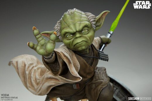 Descubre el apasionante mundo de Estatua Star Wars Mythos Yoda 43 cm.