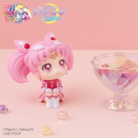 Descubre el apasionante mundo de Estatuas Sailor Moon y Sailor Chibi Moon.