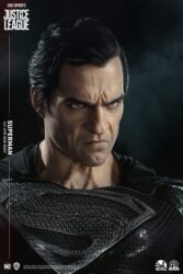 Descubre el apasionante mundo de Busto Liga de la Justicia Superman.