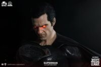 Descubre el apasionante mundo de Busto Liga de la Justicia Superman.
