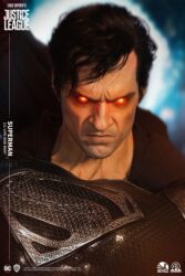 Descubre el apasionante mundo de Busto Liga de la Justicia Superman.