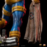 Descubre el apasionante mundo de Estatua Art Scale Deluxe Cyclops Unleashed.