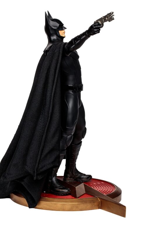 Descubre el apasionante mundo de Estatua Batman Michael Keaton 30 cm.