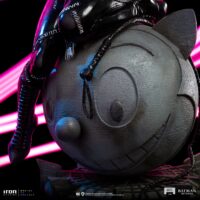 Descubre el apasionante mundo de Estatua Batman Returns Legacy Catwoman.