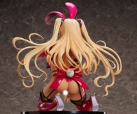 Descubre el apasionante mundo de Caroline Yuri Tanned Bunny.