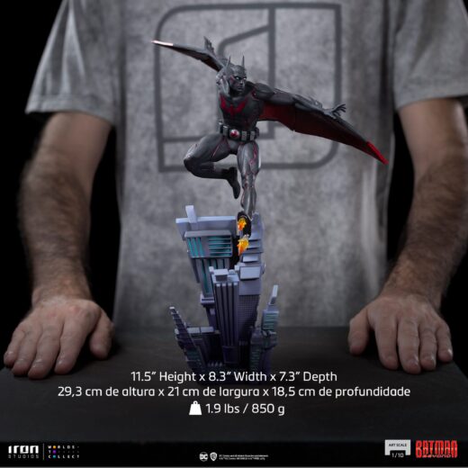 Descubre el apasionante mundo de Estatua DC Comics Art Scale Batman.