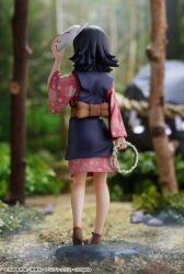 Descubre el apasionante mundo de Estatua Demon Slayer Makomo 20 cm.