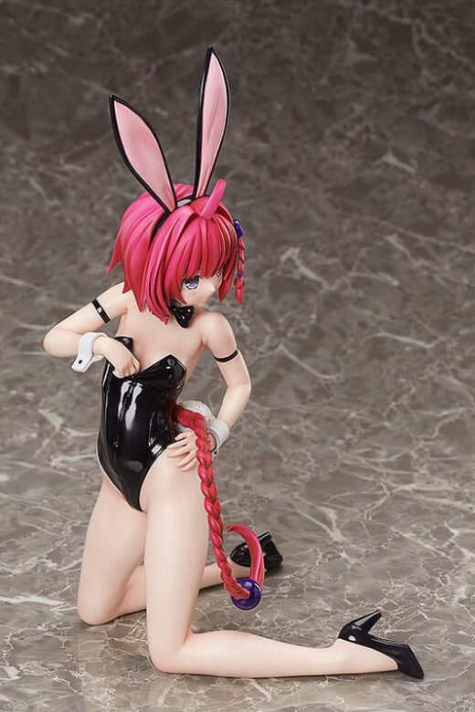 Descubre el apasionante mundo de Estatua Mea Kurosaki Bare Leg Bunny.