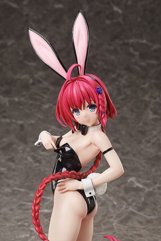 Descubre el apasionante mundo de Estatua Mea Kurosaki Bare Leg Bunny.