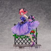 Descubre el apasionante mundo de Estatua Nino Nakano Floral Dress Version.
