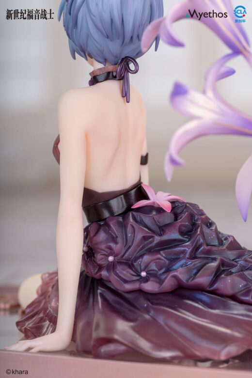 Descubre el apasionante mundo de Estatua Rei Whisper of Flower Version.