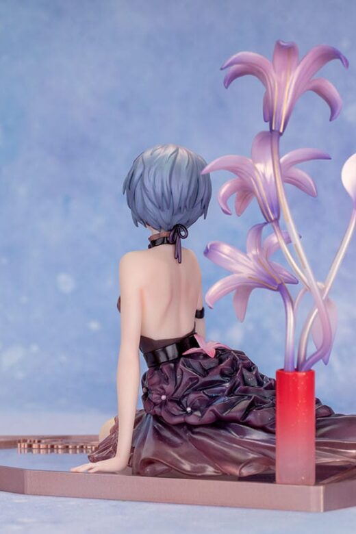 Descubre el apasionante mundo de Estatua Rei Whisper of Flower Version.