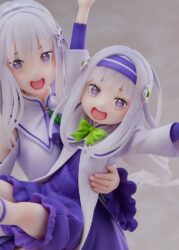 Descubre el apasionante mundo de Estatua ReZero Emilia and Childhood Emilia.