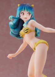 Descubre el apasionante mundo de Estatua Urusei Yatsura Lum 23 cm.
