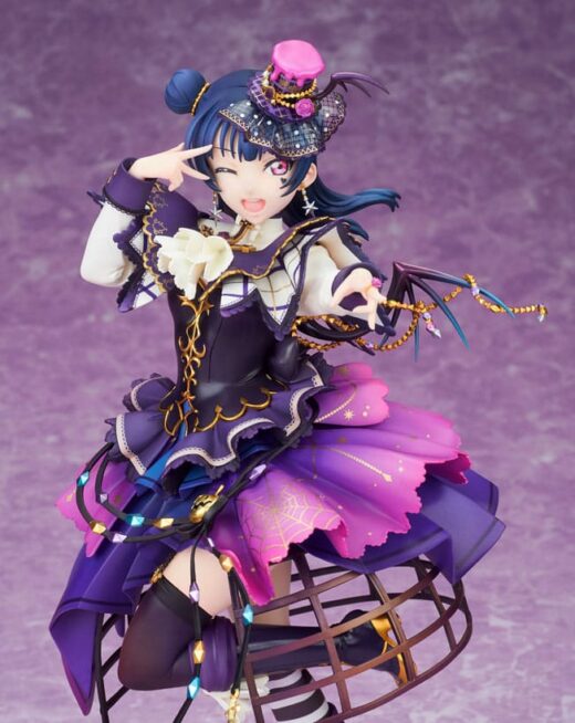 Descubre el apasionante mundo de Estatua Love Live Yoshiko Tsushima 24 cm.