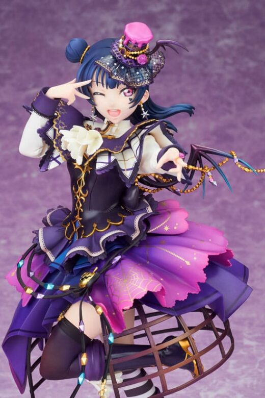 Descubre el apasionante mundo de Estatua Love Live Yoshiko Tsushima 24 cm.
