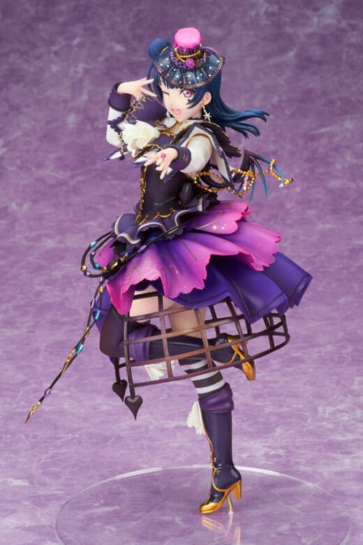 Descubre el apasionante mundo de Estatua Love Live Yoshiko Tsushima 24 cm.