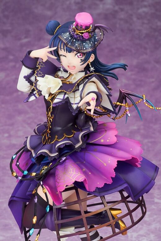 Descubre el apasionante mundo de Estatua Love Live Yoshiko Tsushima 24 cm.