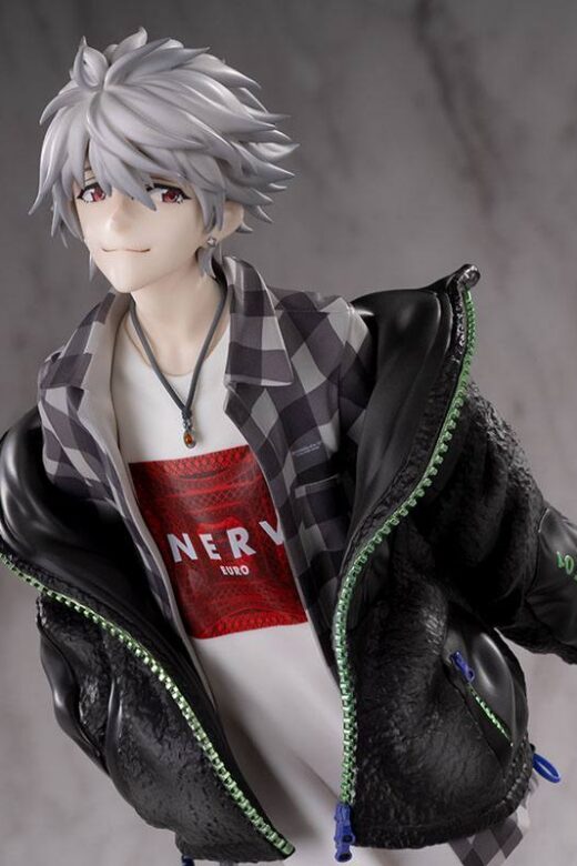 Descubre el apasionante mundo de Estatua Nagisa Radio Eva Original Color.