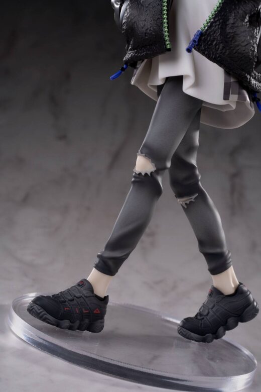 Descubre el apasionante mundo de Estatua Nagisa Radio Eva Original Color.