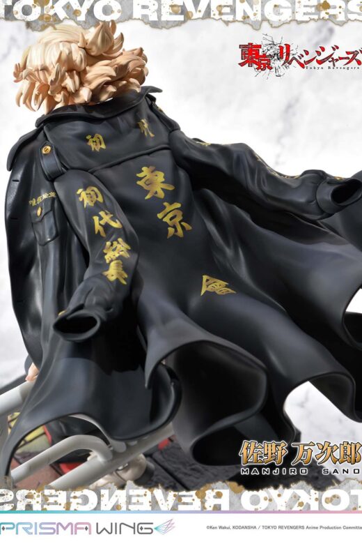 Descubre el apasionante mundo de Estatua Prisma Wing Manjiro Sano 23 cm.