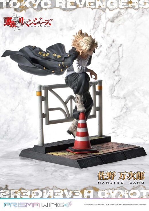 Descubre el apasionante mundo de Estatua Prisma Wing Manjiro Sano 23 cm.