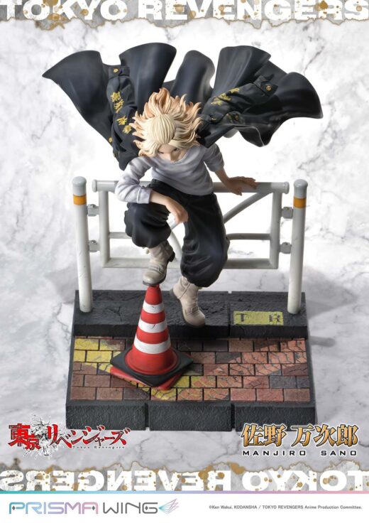 Descubre el apasionante mundo de Estatua Prisma Wing Manjiro Sano 23 cm.
