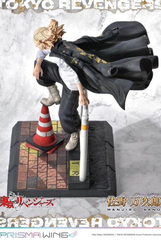 Descubre el apasionante mundo de Estatua Prisma Wing Manjiro Sano 23 cm.