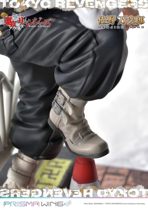 Descubre el apasionante mundo de Estatua Prisma Wing Manjiro Sano 23 cm.