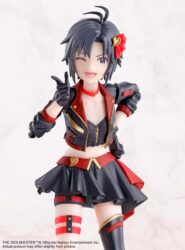 Descubre el apasionante mundo de Figura Idolmaster SH Figuarts Makoto Kikuchi.