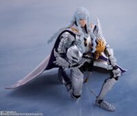 Descubre el apasionante mundo de Figura SH Figuarts Berserk Griffith Hawk of Light.