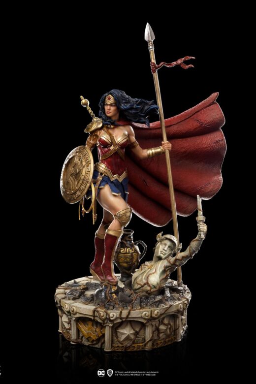 Descubre el apasionante mundo de Estatua BDS Art Scale Wonder Woman 30 cm.
