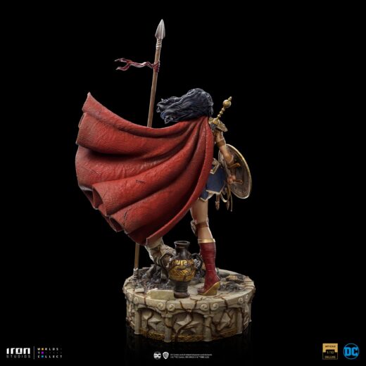 Descubre el apasionante mundo de Estatua BDS Art Scale Wonder Woman 30 cm.