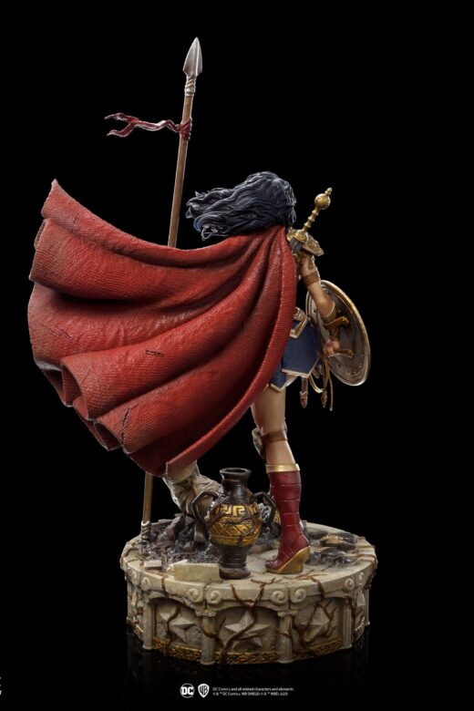 Descubre el apasionante mundo de Estatua BDS Art Scale Wonder Woman 30 cm.