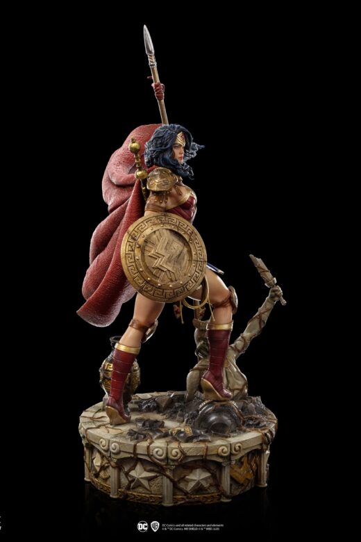 Descubre el apasionante mundo de Estatua BDS Art Scale Wonder Woman 30 cm.