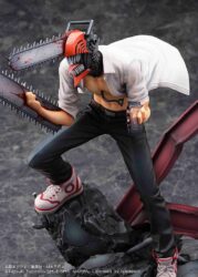 Descubre el apasionante mundo de Estatua Chainsaw Man 26 cm SEGA.