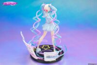 Descubre el apasionante mundo de Estatua KawaiiAngel chan 24 cm APEX.