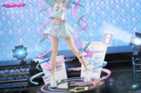 Descubre el apasionante mundo de Estatua KawaiiAngel chan 24 cm APEX.