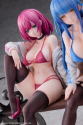 Descubre el apasionante mundo de Estatua Original Character Mary and Ellie.