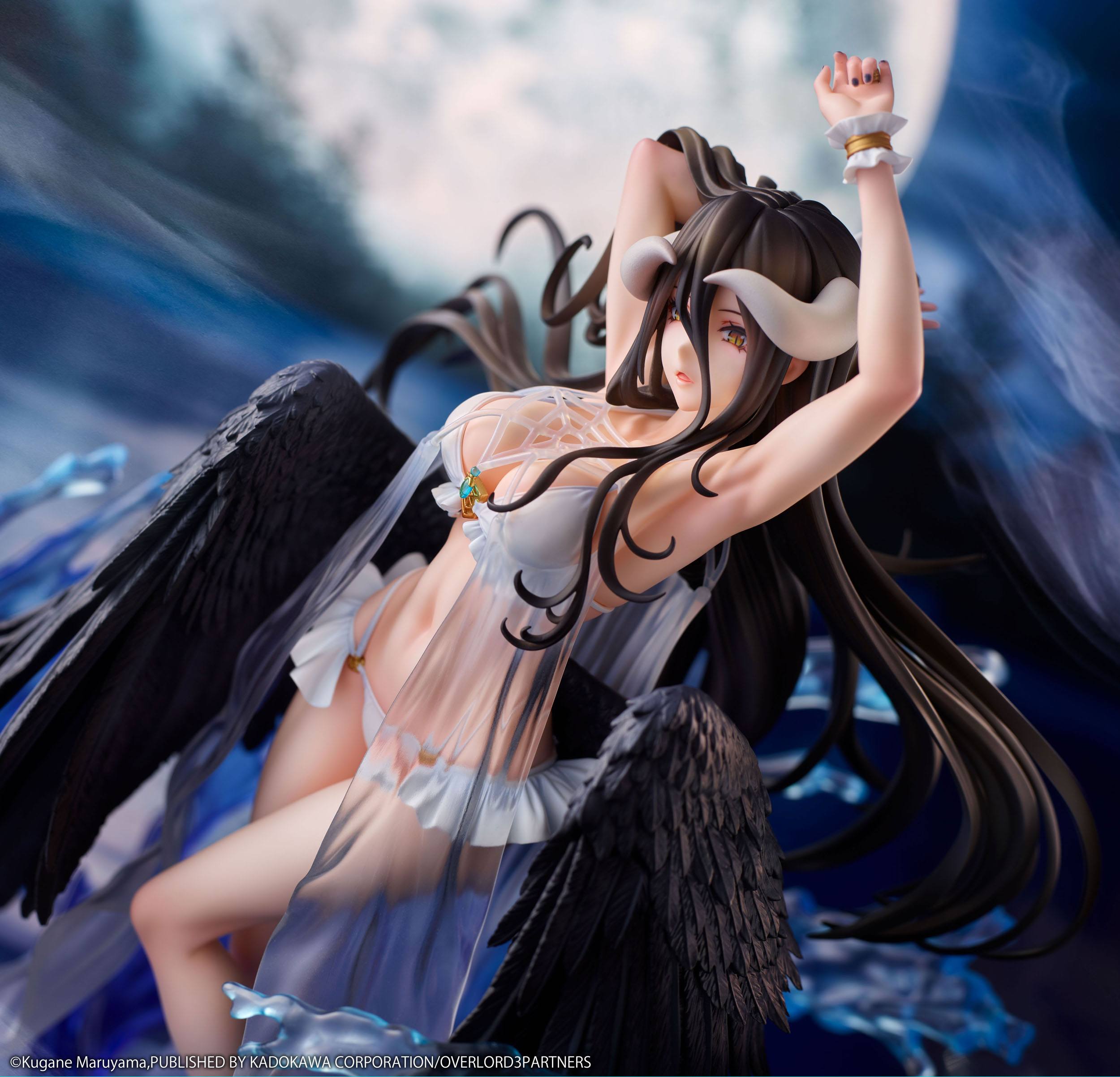 Descubre el apasionante mundo de Estatua Overlord Albedo Bikini Version 32 cm.
