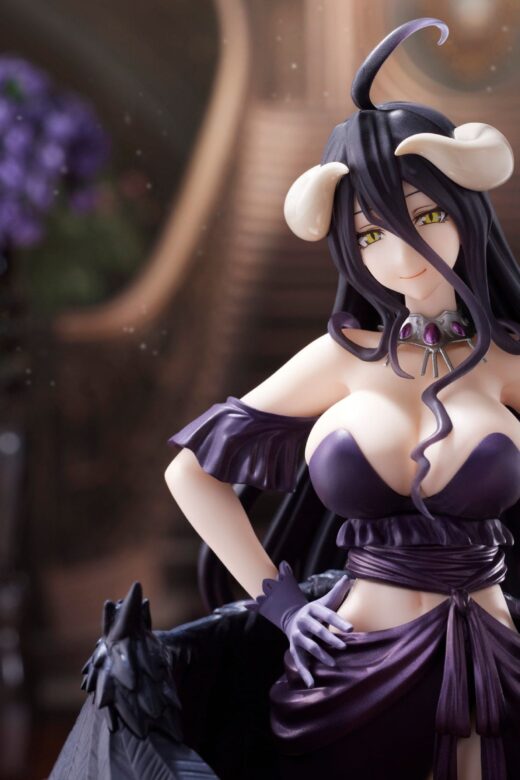 Descubre el apasionante mundo de Estatua Overlord Albedo Black Dress Version.