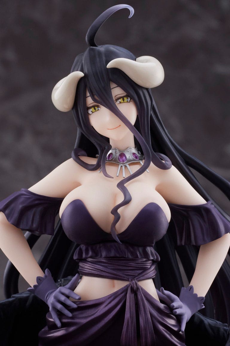 Descubre el apasionante mundo de Estatua Overlord Albedo Black Dress Version.