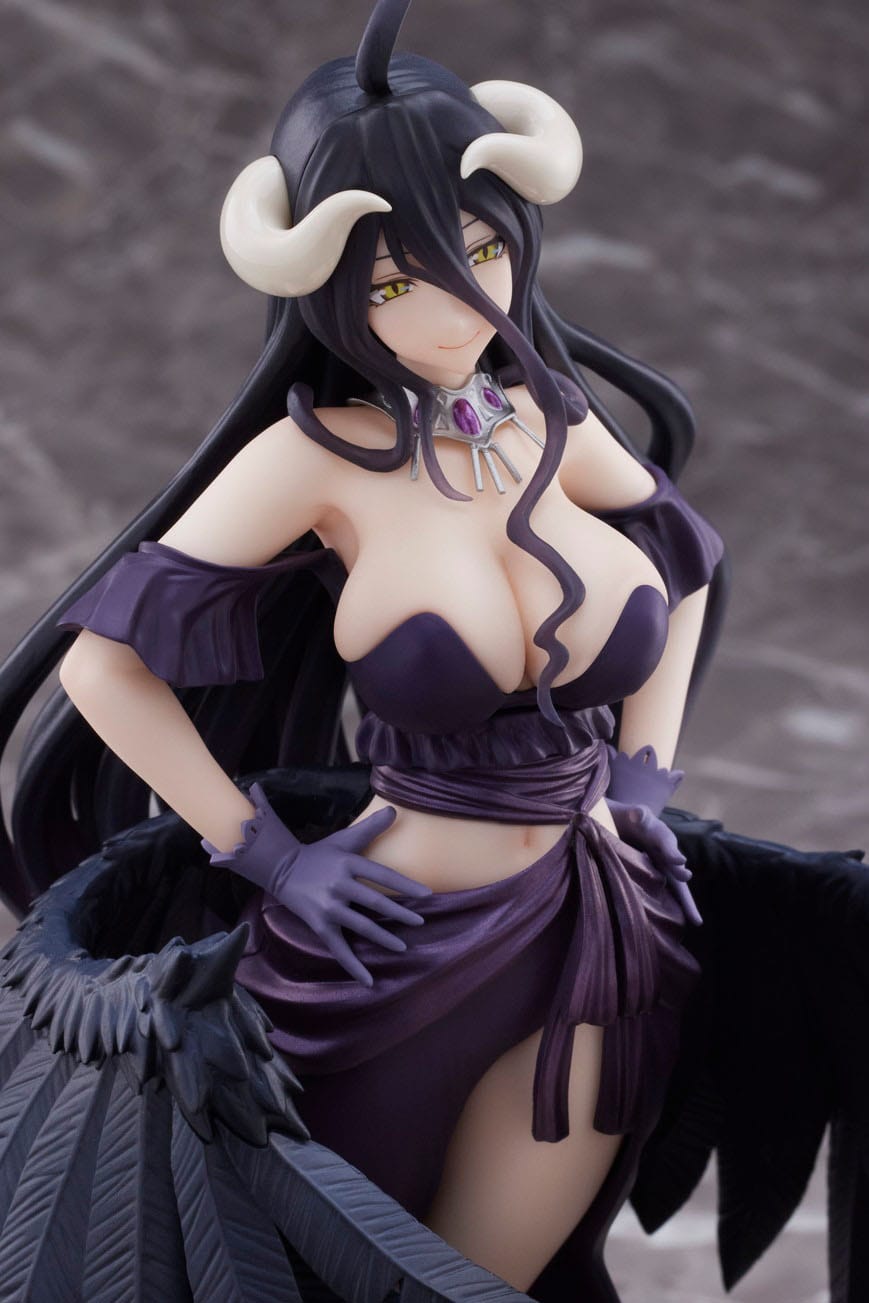 Descubre el apasionante mundo de Estatua Overlord Albedo Black Dress Version.