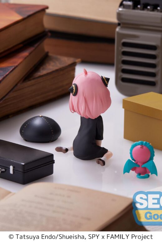 Descubre el apasionante mundo de Estatua SpyxFamily Anya Forger 7 cm.