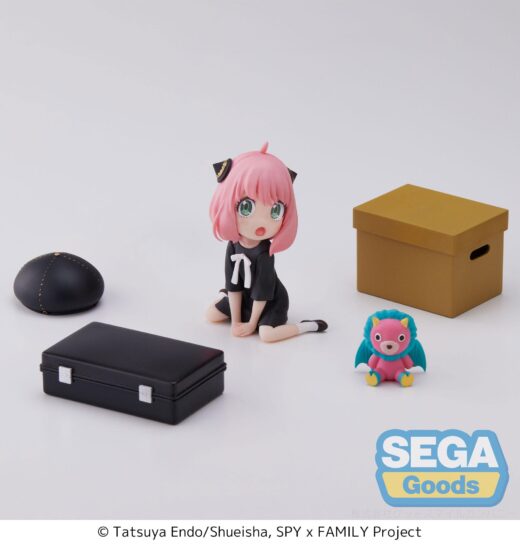 Descubre el apasionante mundo de Estatua SpyxFamily Anya Forger 7 cm.