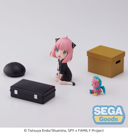 Descubre el apasionante mundo de Estatua SpyxFamily Anya Forger 7 cm.