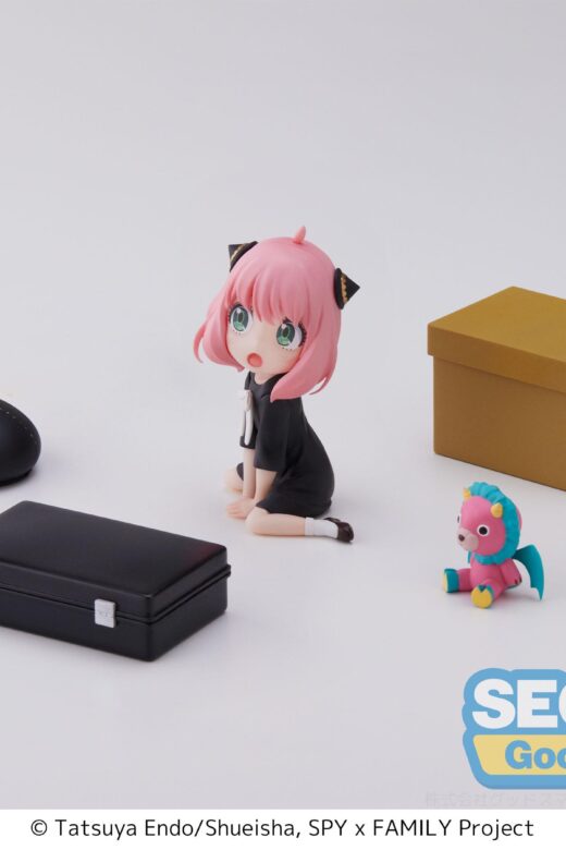 Descubre el apasionante mundo de Estatua SpyxFamily Anya Forger 7 cm.