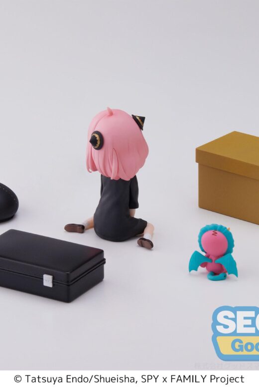 Descubre el apasionante mundo de Estatua SpyxFamily Anya Forger 7 cm.